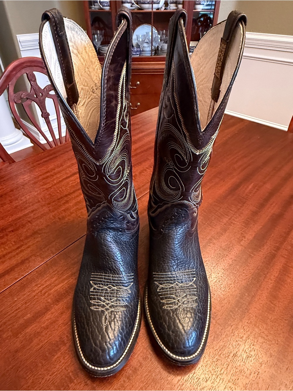 Hondo Dark Chocolate Brown Bull Shoulder Cowboy Boots men’s size 9D